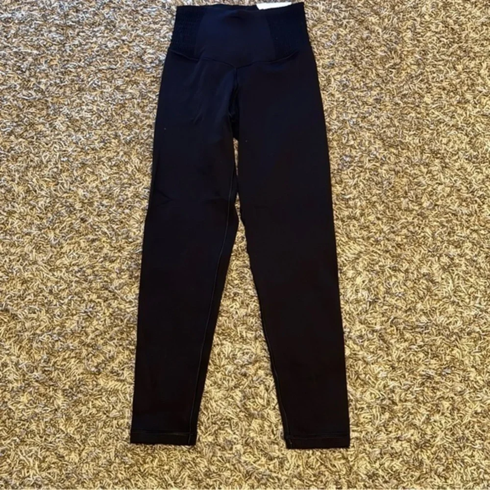 NWT OFFLINE By Aerie Real Me Smocked Legging Black Sz XS - Picture 6 of 10